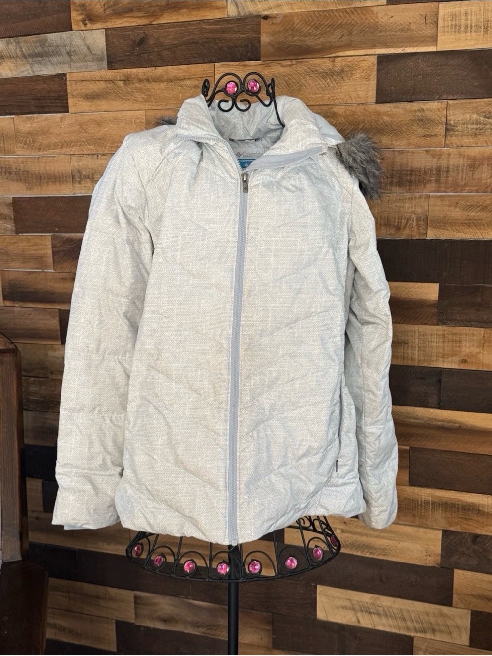 Columbia Light Gray Quilted Puffer Jacket with Faux-Fur Trim